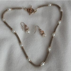 Necklace & Earring set‎